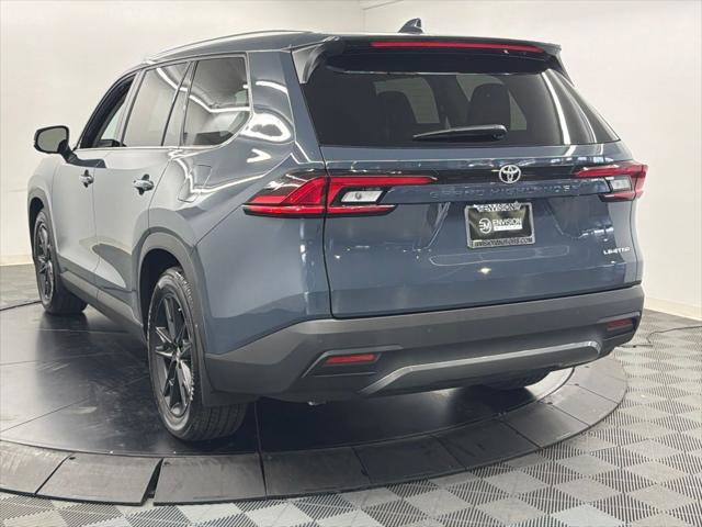 Certified 2026 Toyota Grand Highlander FWD image 12