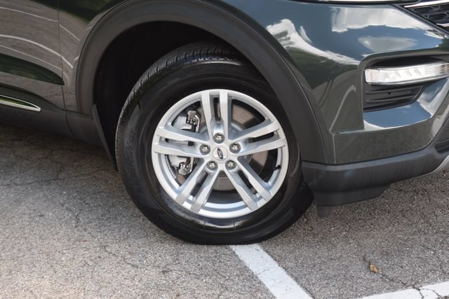 Used 2024 Ford Explorer XLT w/ Equipment Group 202A AWD/4WD image 30