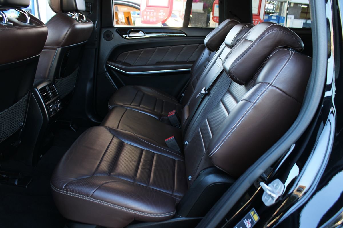 Used 2016 Mercedes-Benz GL 63 AMG 4MATIC image 29