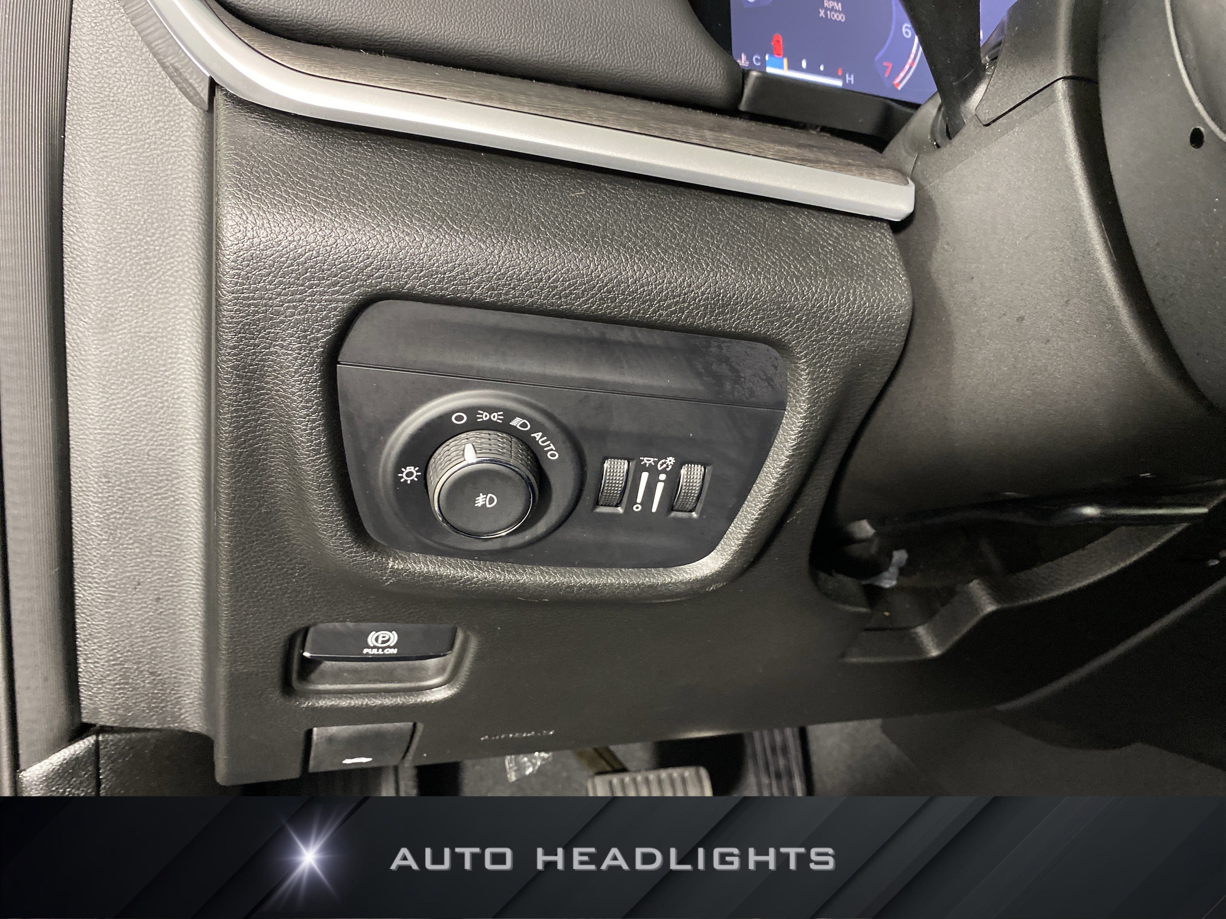 Used 2024 Jeep Grand Cherokee Limited AWD/4WD image 26