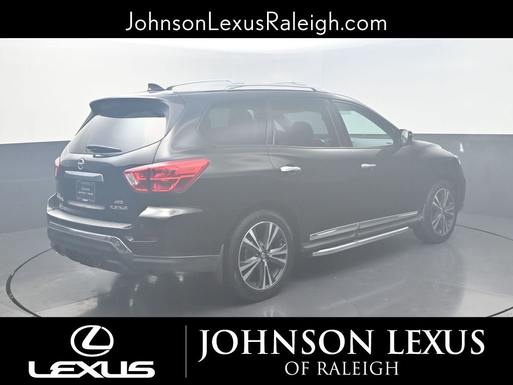 Used 2020 Nissan Pathfinder Platinum image 9
