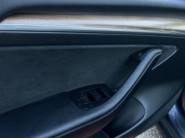 Used 2023 Tesla Model 3 Standard Range image 11