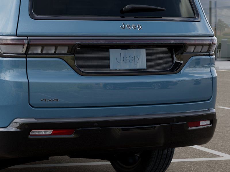 New 2026 Jeep Grand Wagoneer Limited AWD/4WD image 13