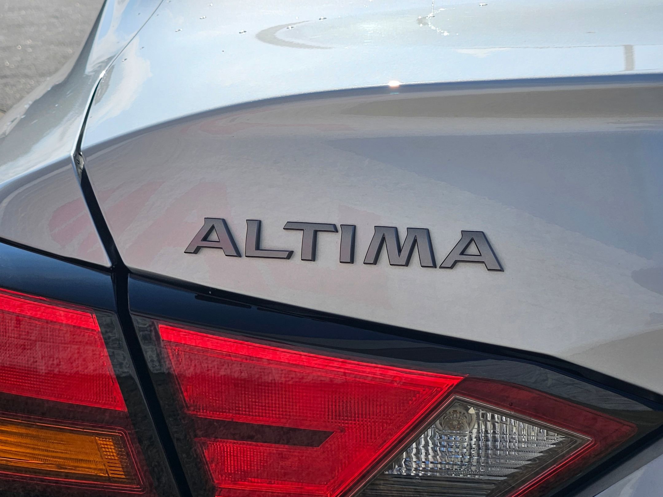 Used 2024 Nissan Altima 2.5 SV image 30