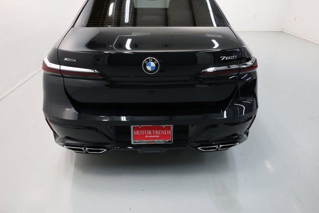 Used 2024 BMW 760i xDrive w/ Executive Package image 71