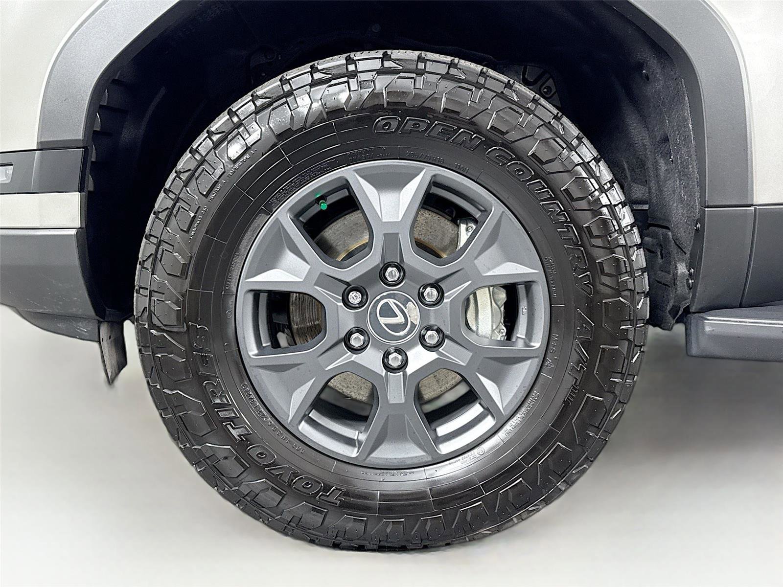 Used 2024 Lexus GX 550 image 12