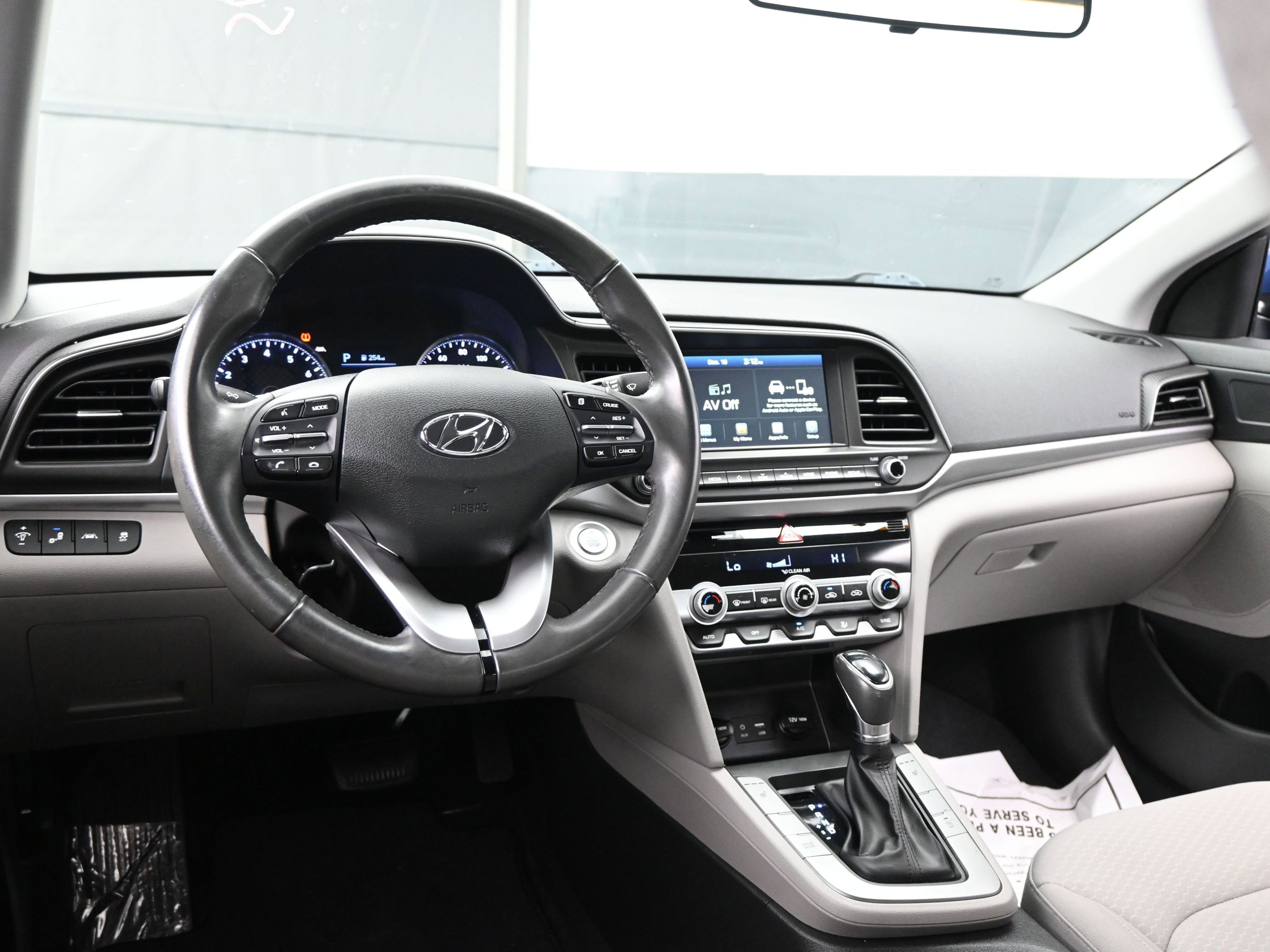 Used 2020 Hyundai Elantra ECO image 19