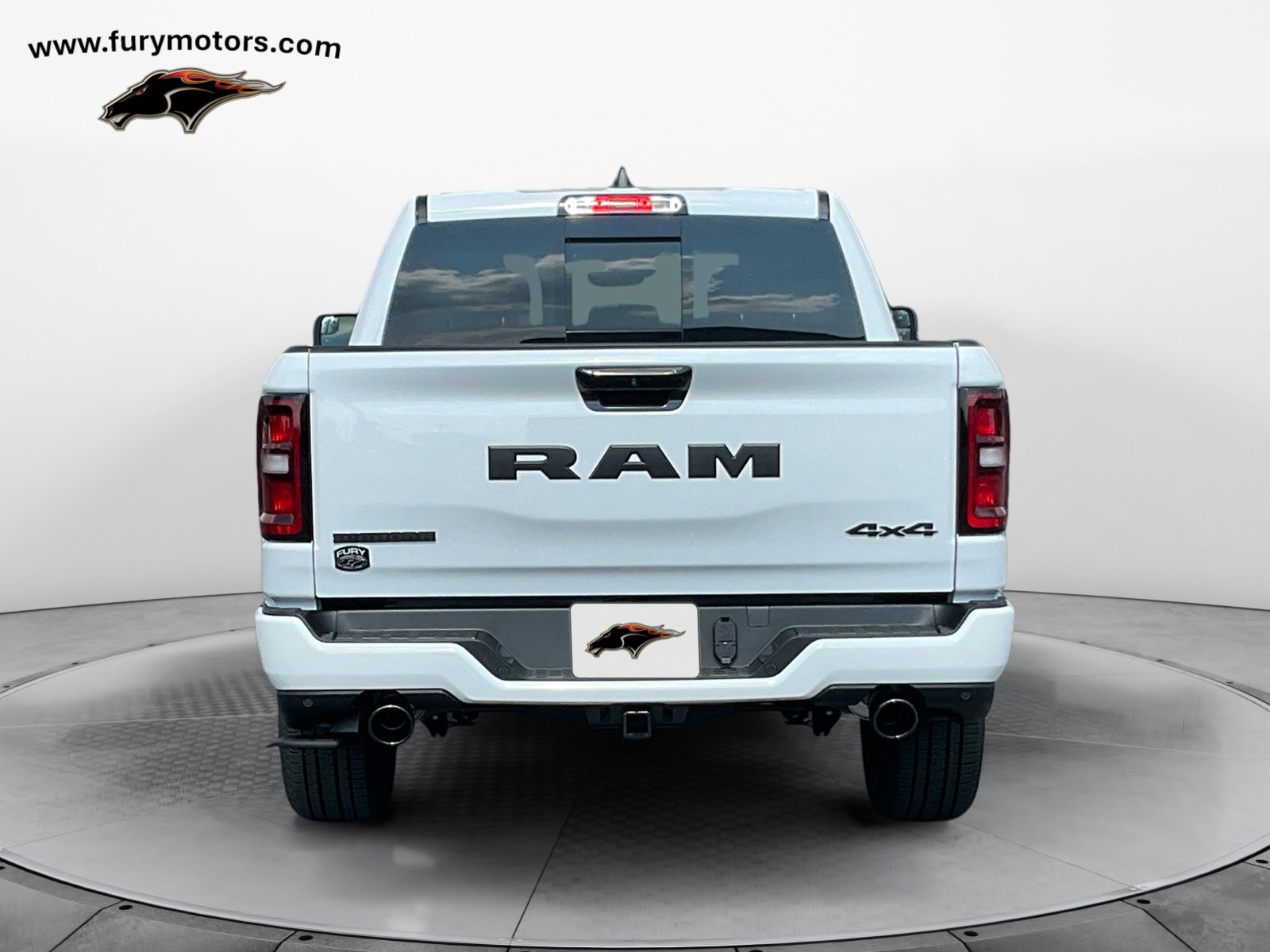 New 2026 RAM 1500 4x4 Crew Cab image 4