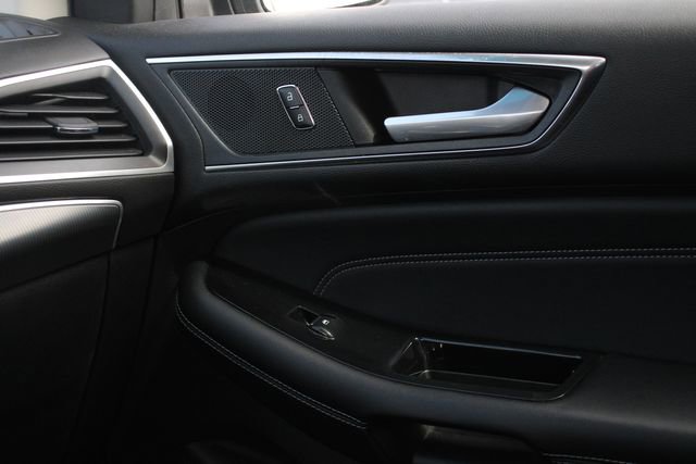 Used 2017 Ford Edge Titanium w/ Equipment Group 302A image 22