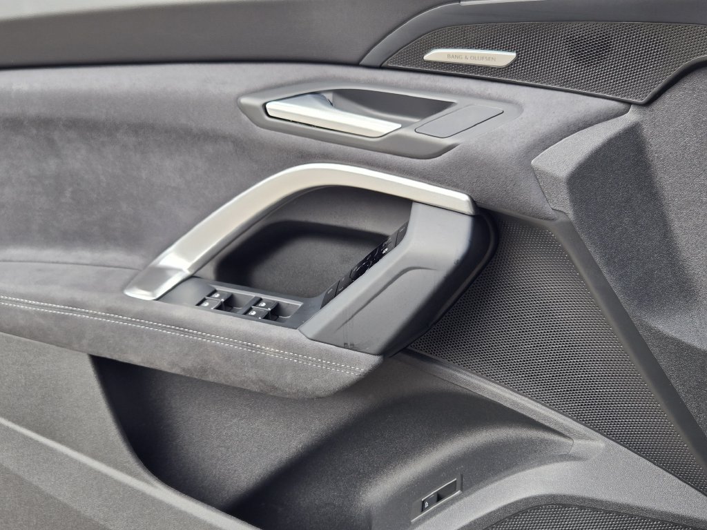 New 2026 Audi SQ5 Prestige AWD/4WD image 27