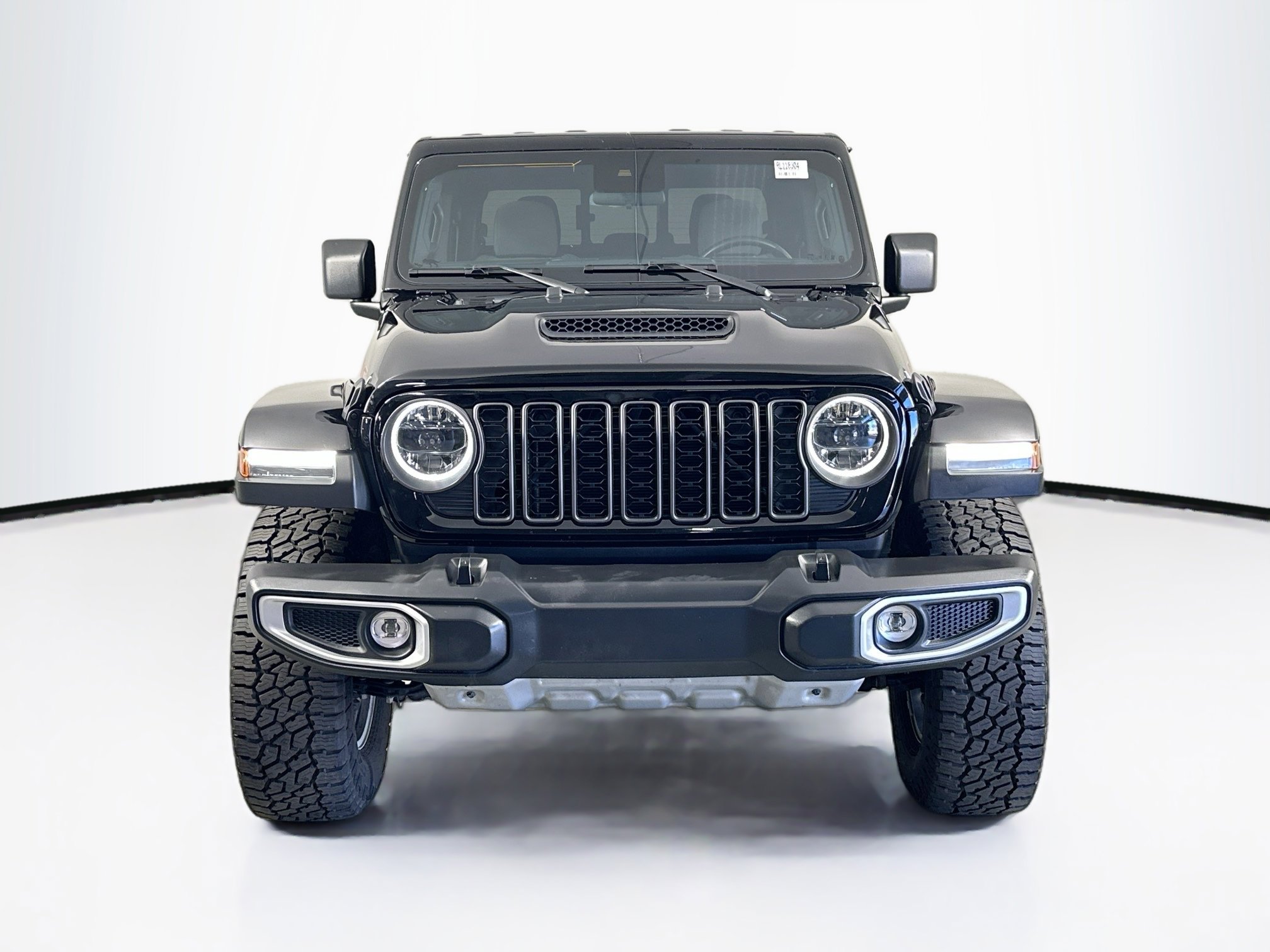 Used 2024 Jeep Gladiator Mojave w/ Convenience Group image 2