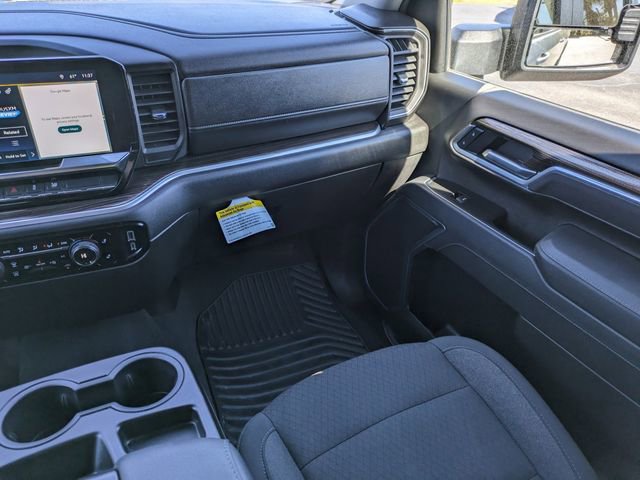 Used 2025 Chevrolet Silverado 2500 LT w/ Convenience Package image 17