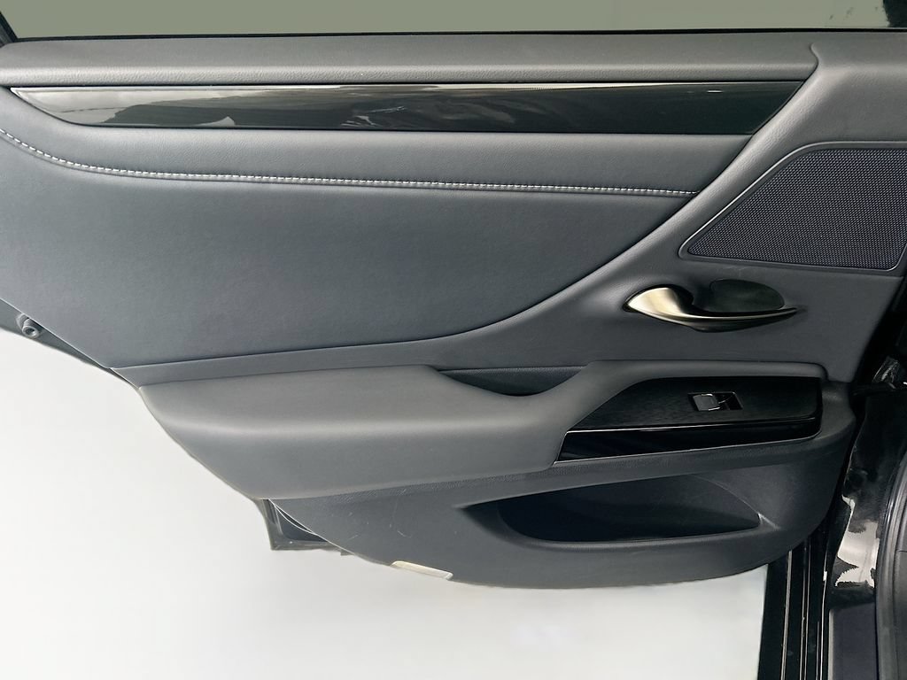Used 2025 Lexus ES 350 w/ Accessory Package (Z2) FWD image 24