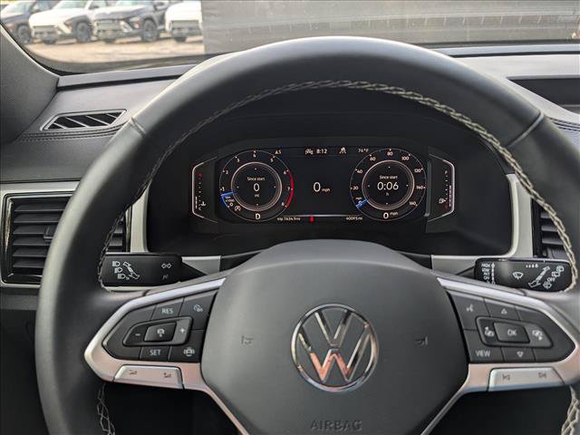 Used 2023 Volkswagen Atlas Cross Sport SE AWD/4WD image 40