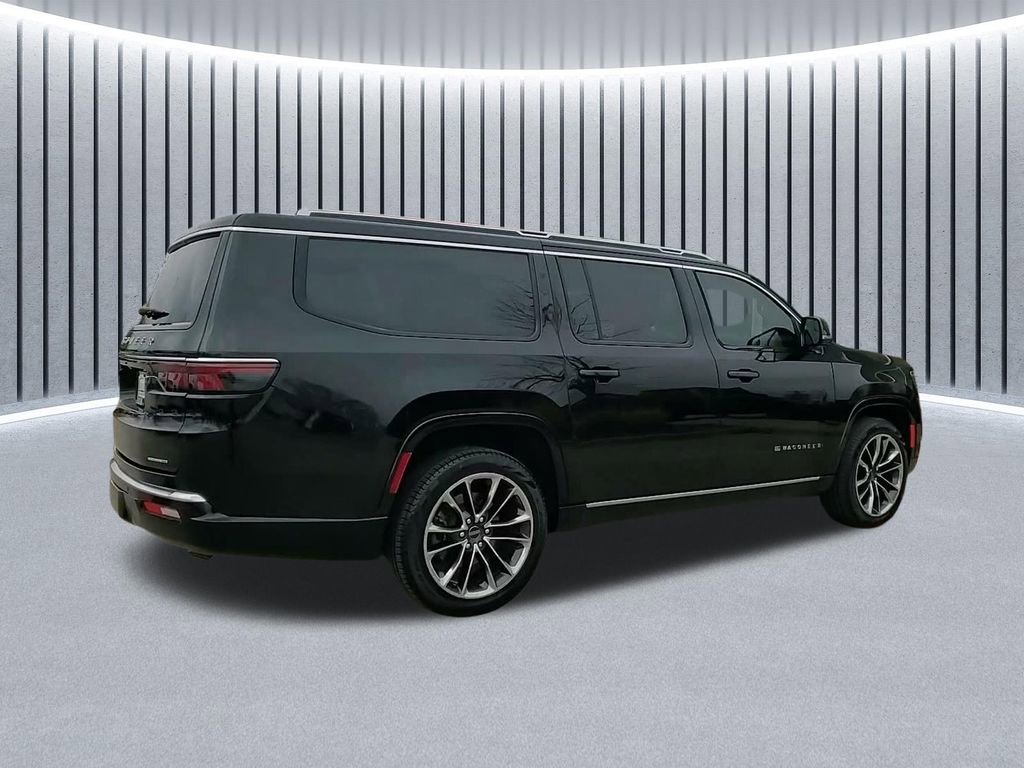 Used 2024 Jeep Wagoneer L Series III w/ Premium Group I image 6