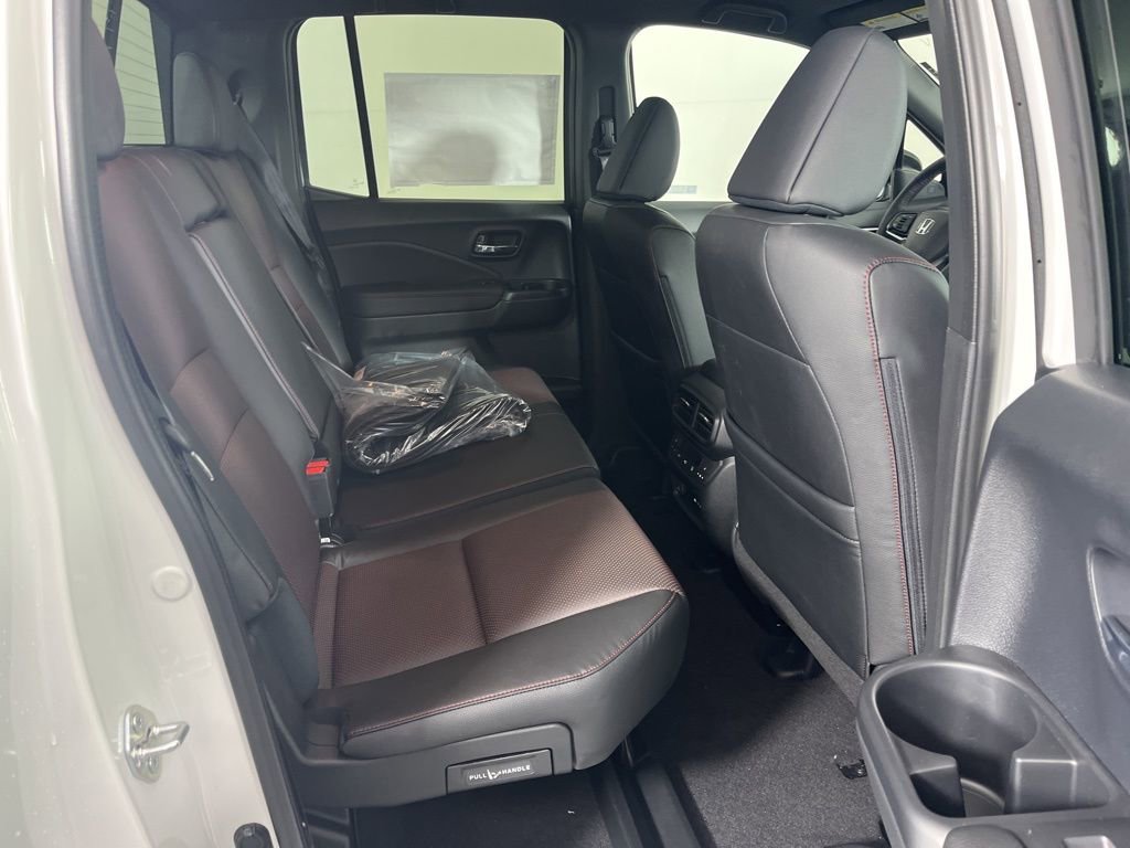 New 2026 Honda Ridgeline Black Edition image 8