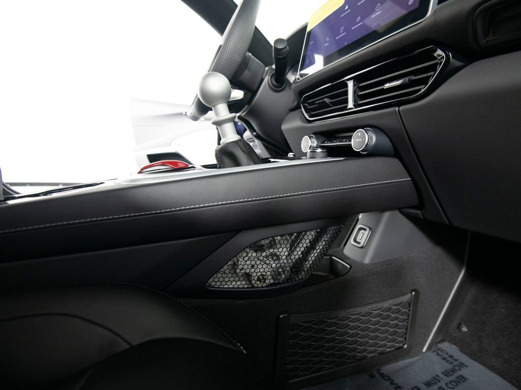 Used 2026 Lotus Emira RWD image 32