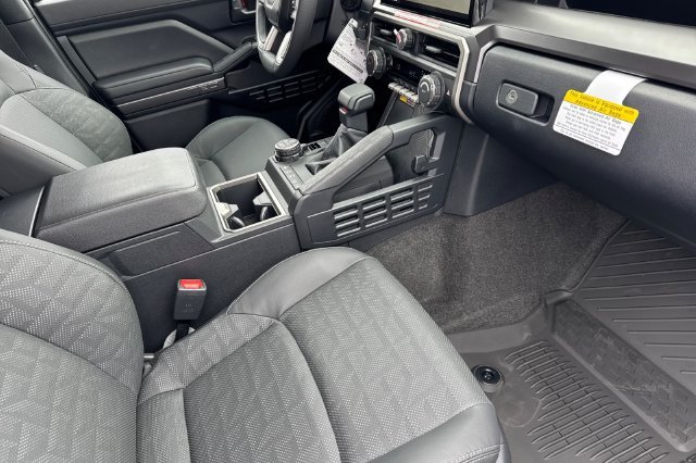 New 2026 Toyota 4Runner TRD Off-Road Premium w/ Tow Technology Package AWD/4WD image 16