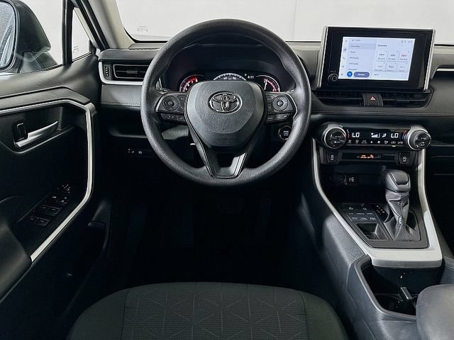 Used 2025 Toyota RAV4 XLE AWD/4WD image 21