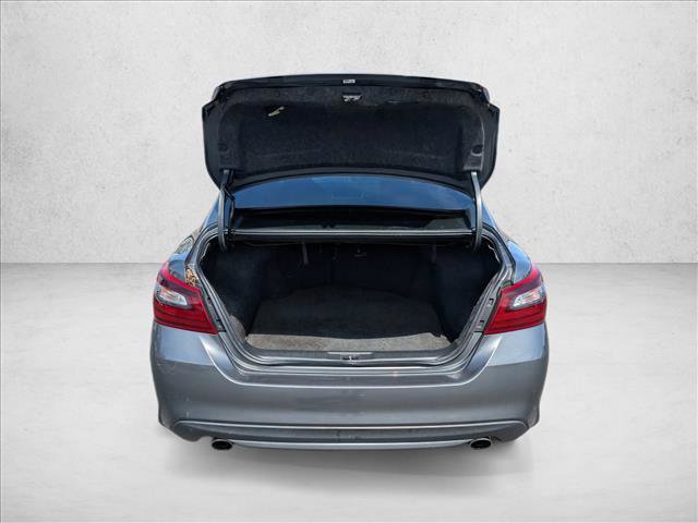 Used 2018 Nissan Altima 2.5 SR FWD image 6