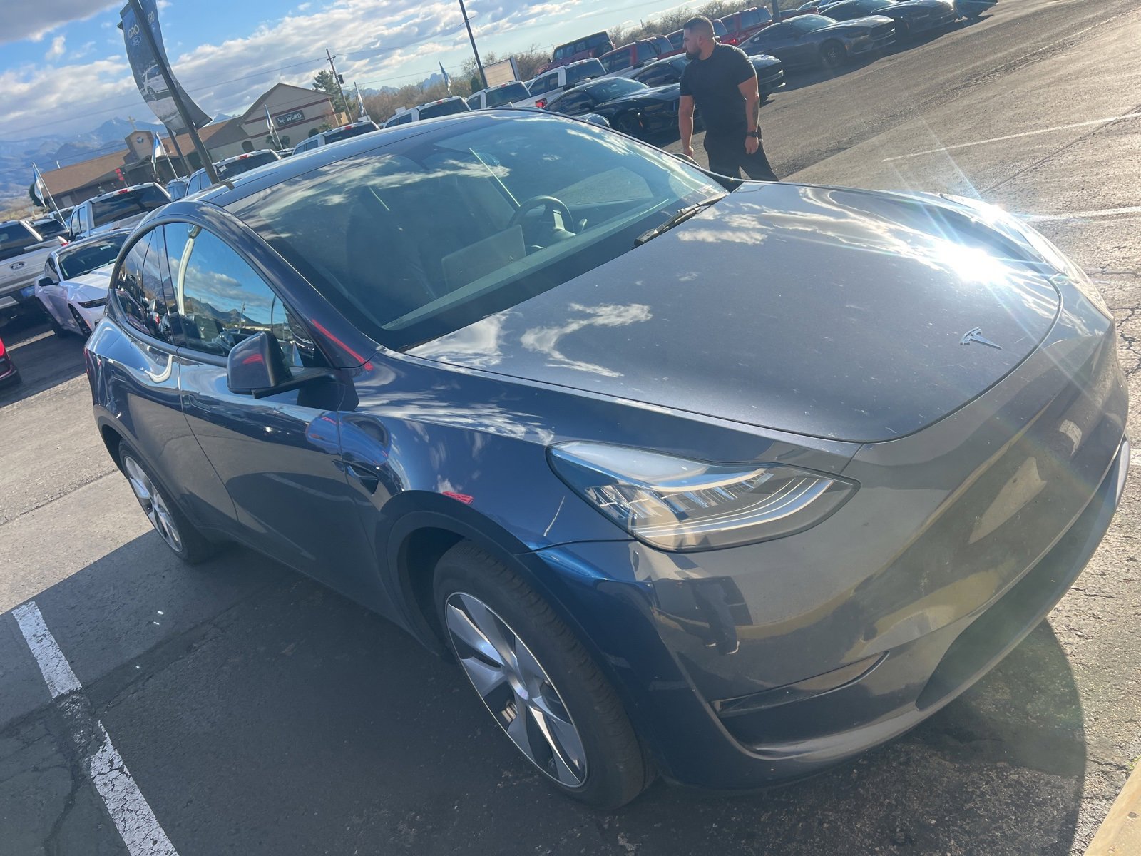 Used 2023 Tesla Model Y Long Range image 7