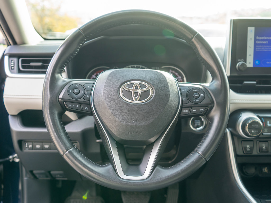 Used 2023 Toyota RAV4 XLE w/ Convenience Package AWD/4WD image 15