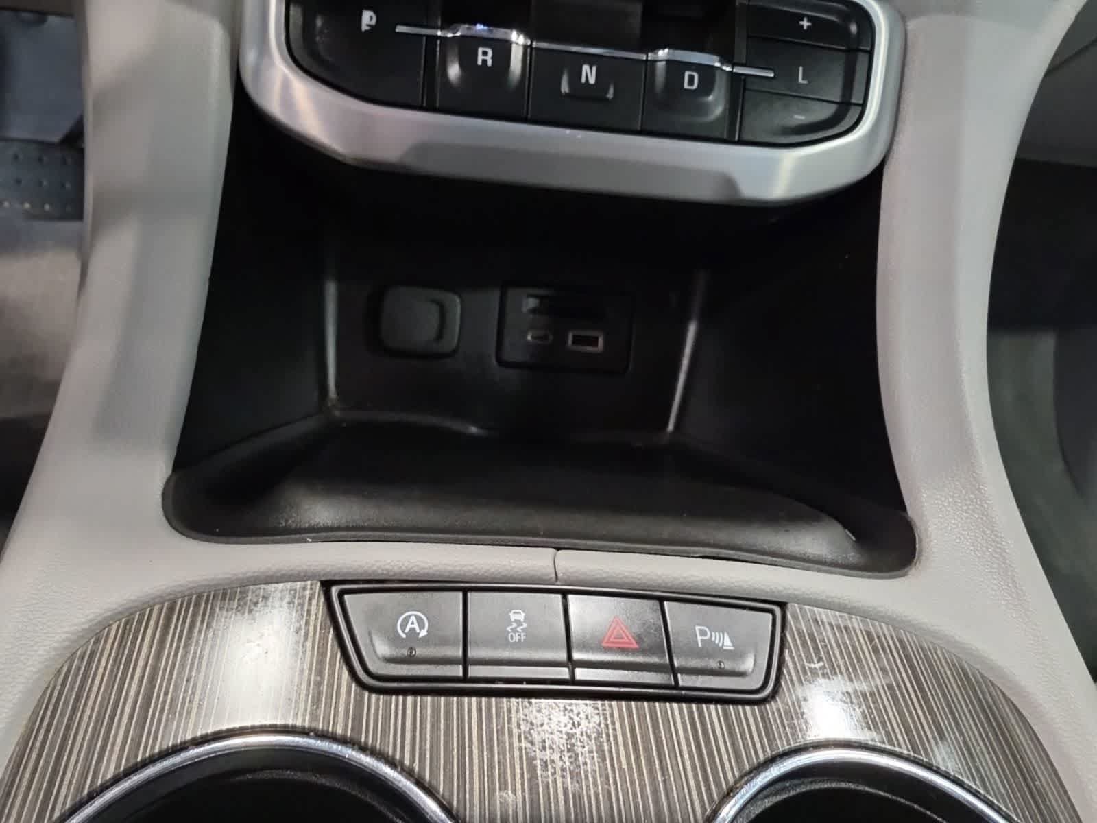 Used 2020 GMC Acadia SLT w/ GMC Pro Grade Package AWD/4WD image 29