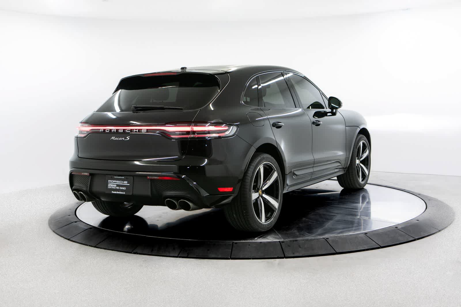 Used 2023 Porsche Macan S AWD/4WD image 7