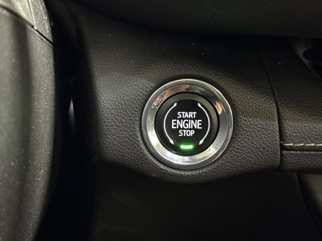 Used 2023 Buick Envision Avenir AWD/4WD image 17