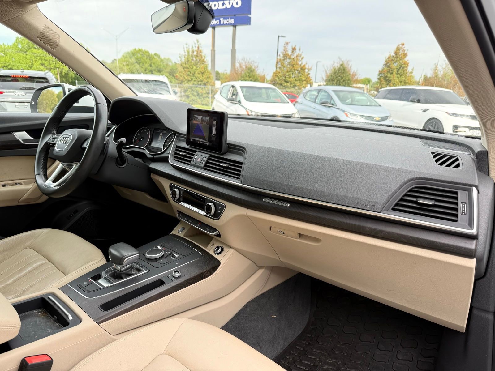 Used 2018 Audi Q5 2.0T Premium Plus w/ Premium Plus Package image 30
