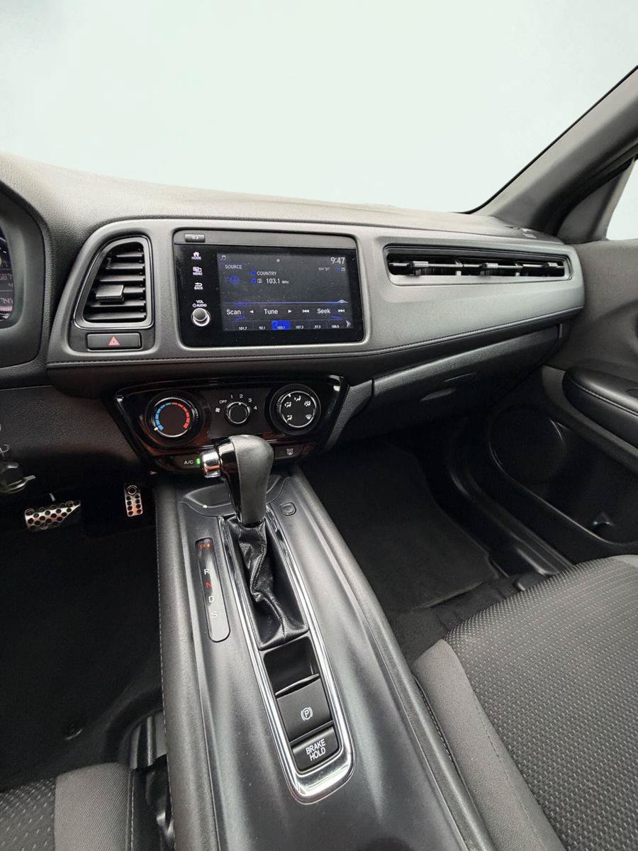 Used 2022 Honda HR-V Sport image 10