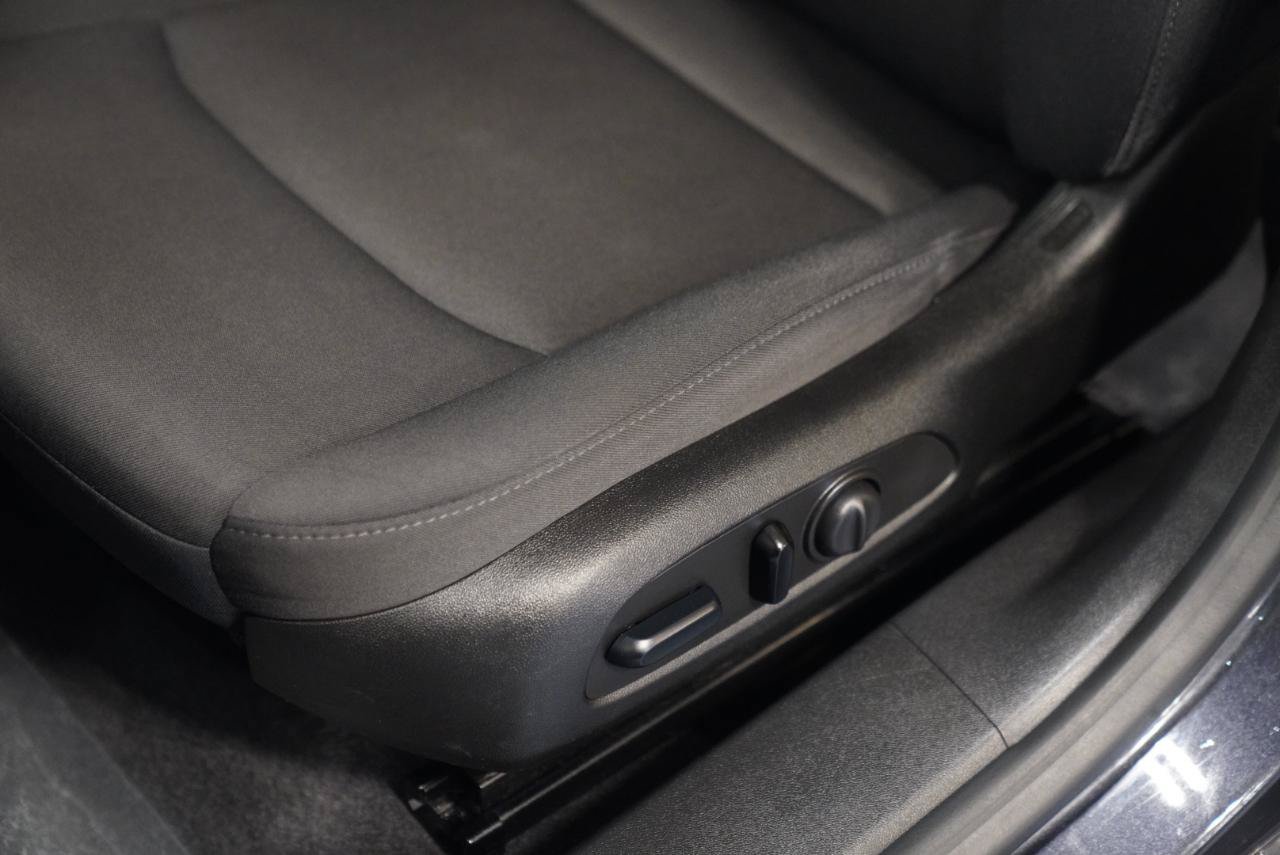 Used 2023 Chevrolet Malibu LT FWD image 24