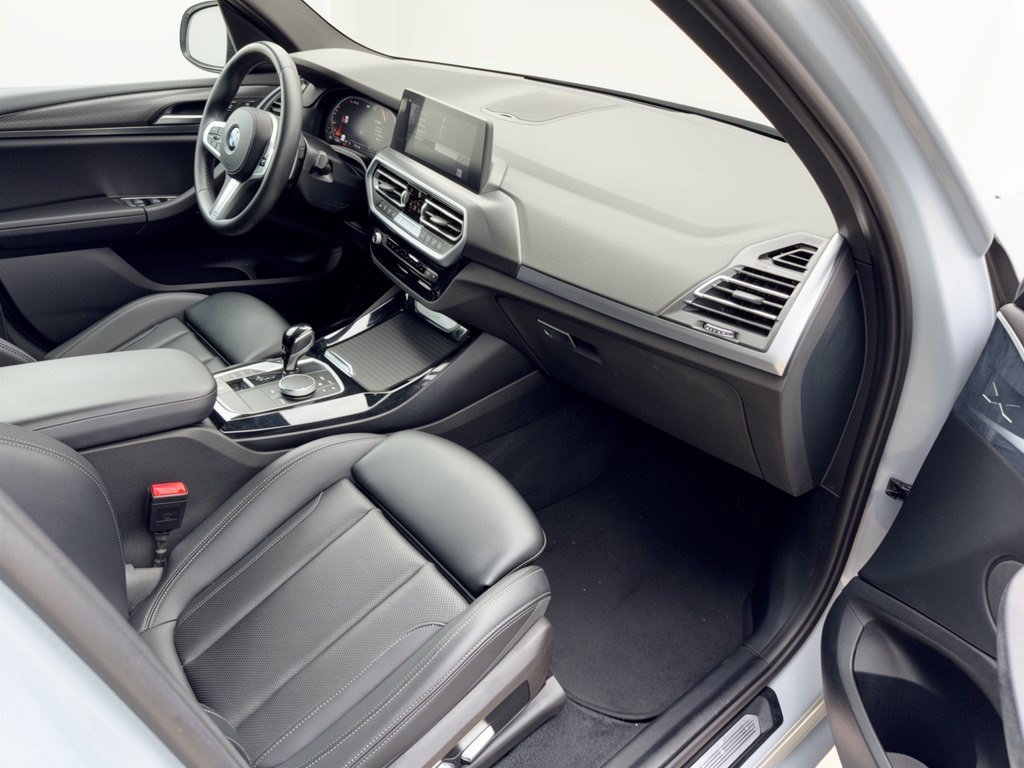 Used 2023 BMW X3 sDrive30i w/ M Sport Package RWD image 30