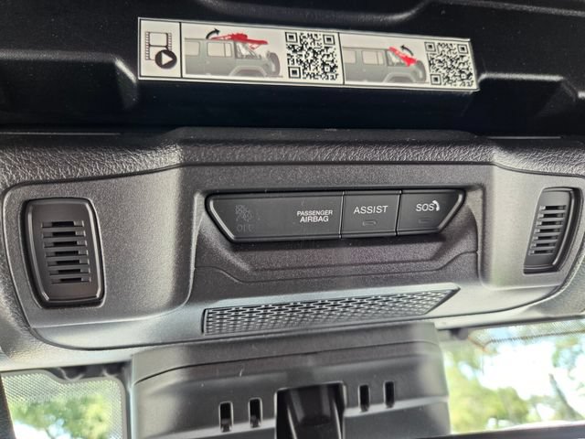 Used 2024 Jeep Wrangler Rubicon AWD/4WD image 31