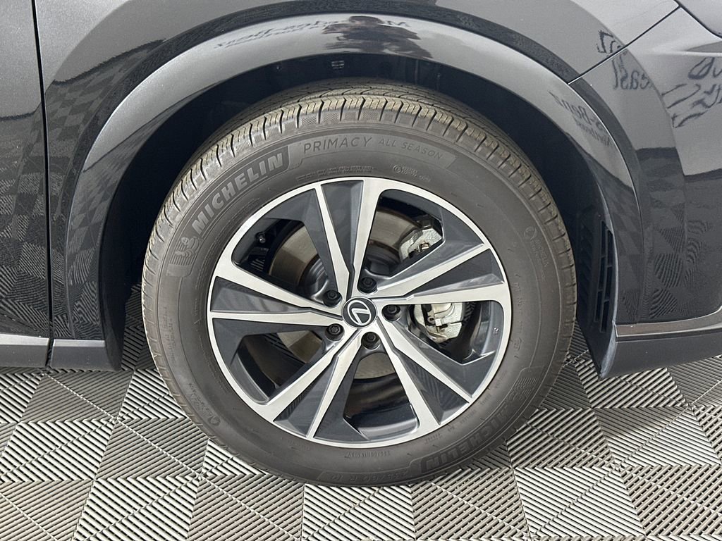 Used 2025 Lexus RX 350 FWD w/ Accessory Package image 12