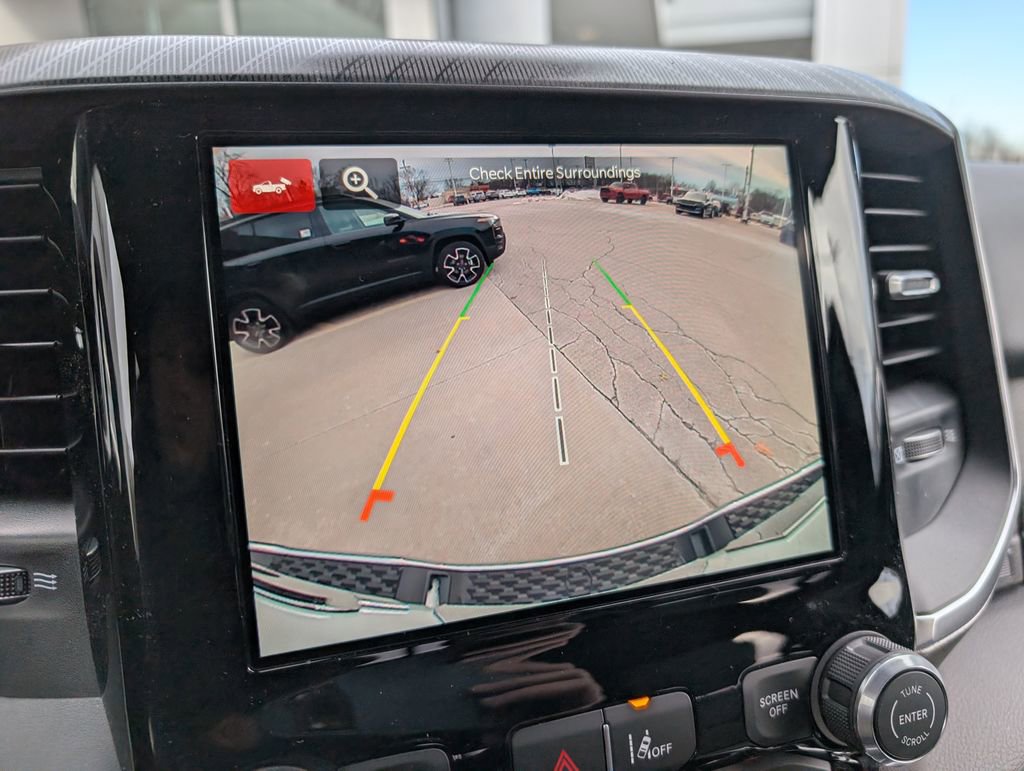 New 2026 RAM 1500 4x4 Crew Cab image 3