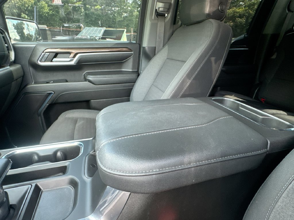 Used 2023 Chevrolet Silverado 1500 RST AWD/4WD image 24