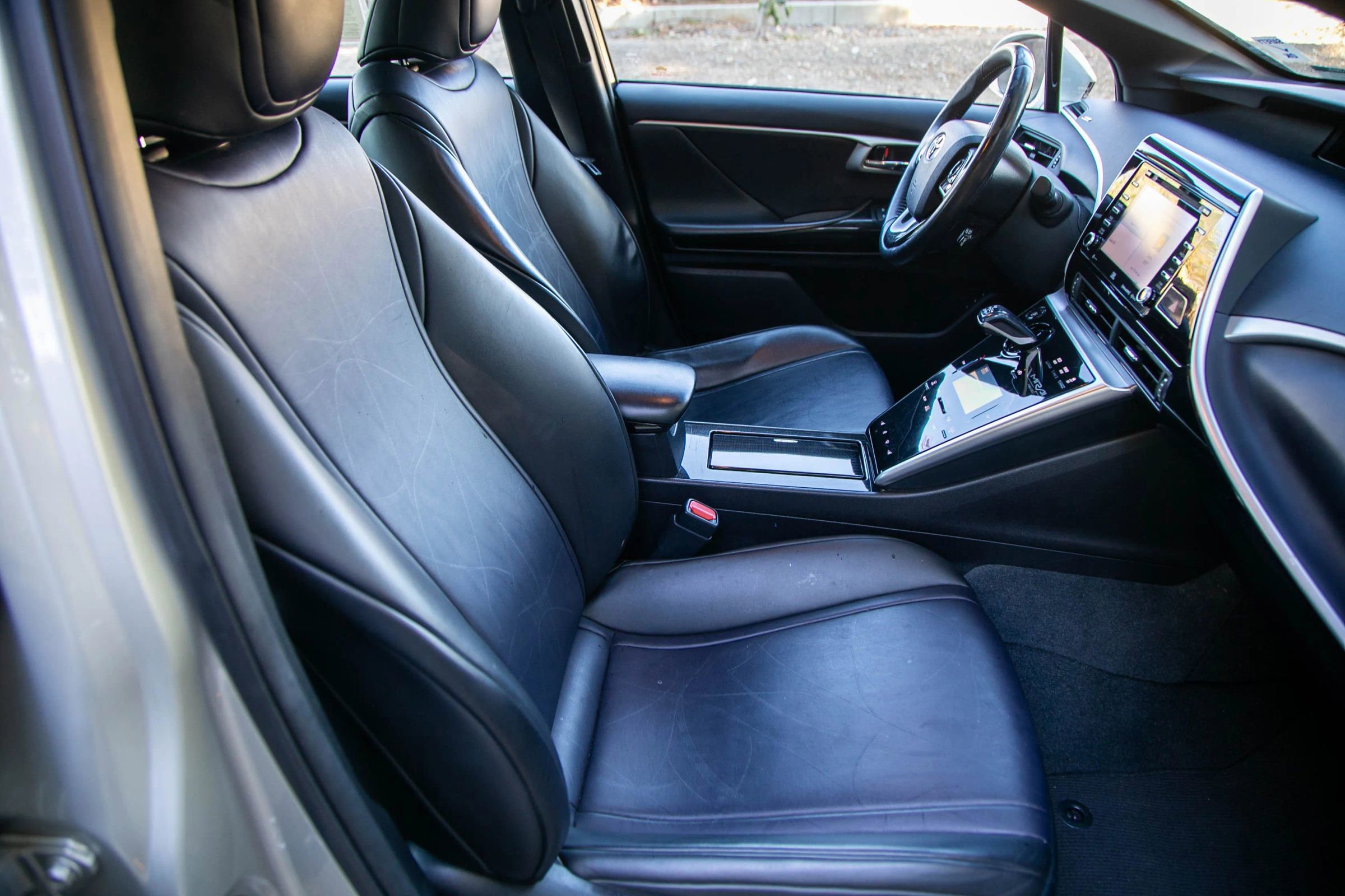 Used 2018 Toyota Mirai FWD image 22
