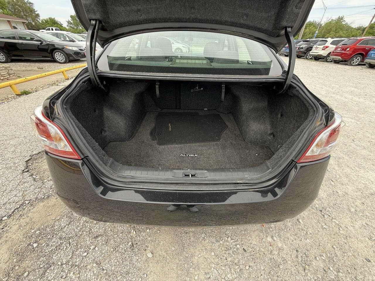 Used 2013 Nissan Altima 2.5 SV FWD image 20