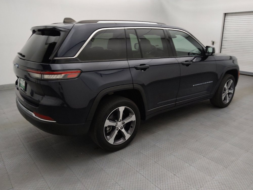 Used 2022 Jeep Grand Cherokee Limited 4xe w/ Luxury Tech Group II AWD/4WD image 10
