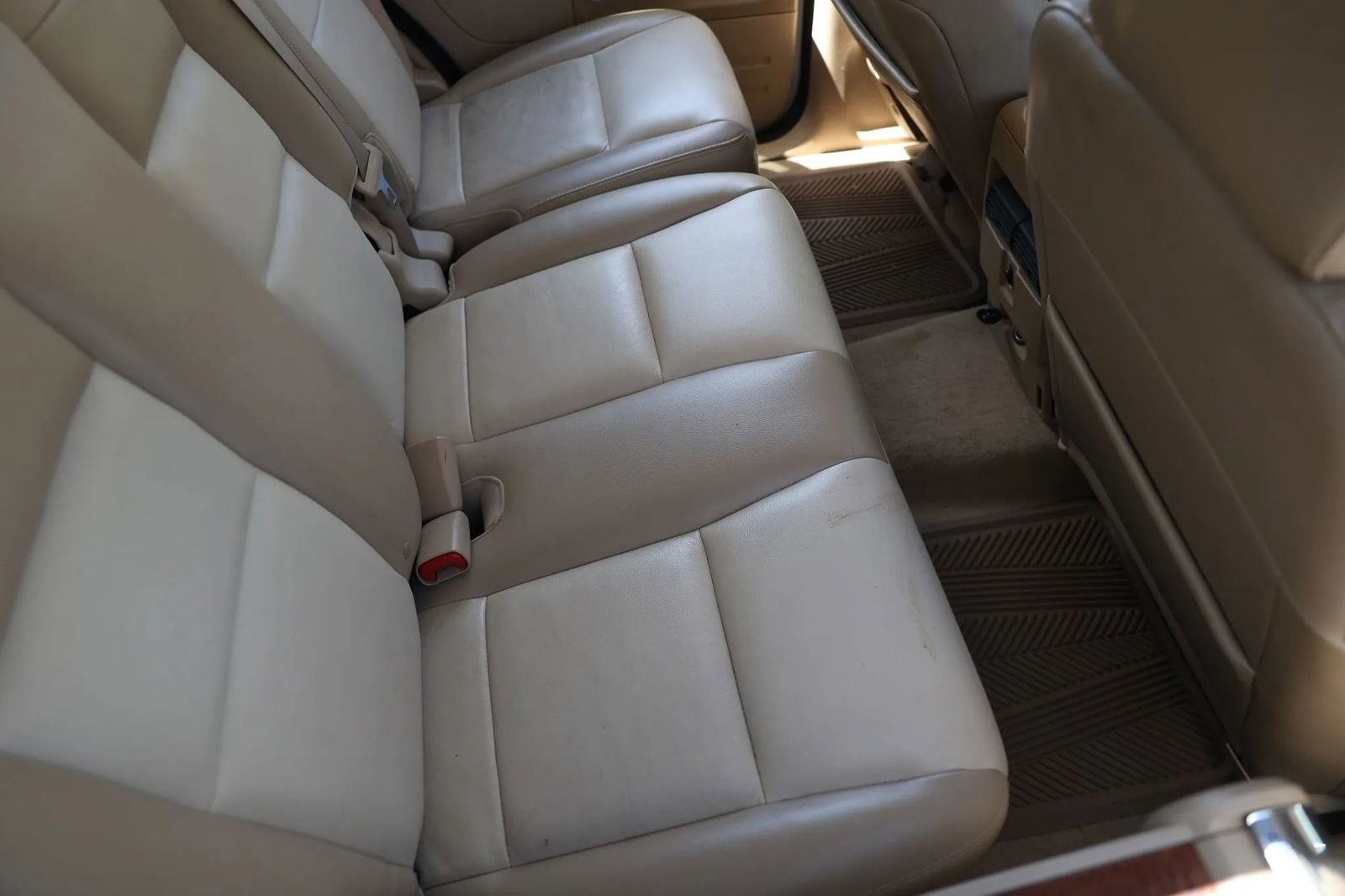 Used 2006 Ford Explorer Eddie Bauer AWD/4WD image 16