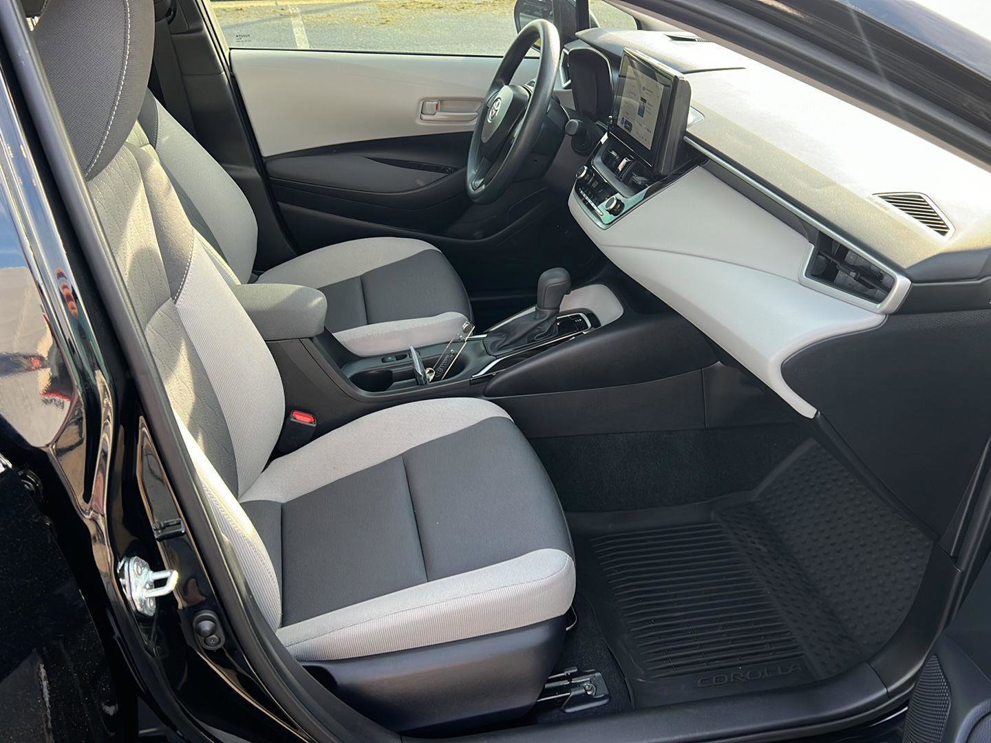 Certified 2025 Toyota Corolla LE w/ Convenience Package FWD image 13