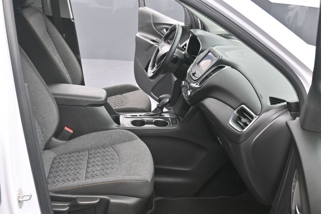 Used 2023 Chevrolet Equinox LT AWD/4WD image 11