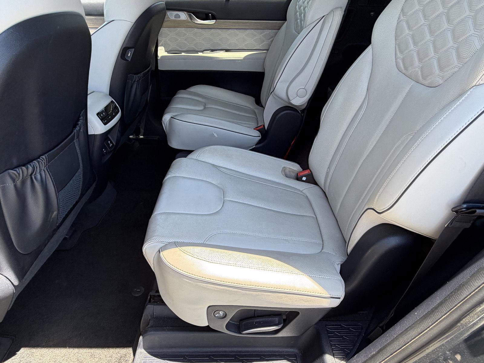 Used 2022 Hyundai Palisade Calligraphy FWD image 7
