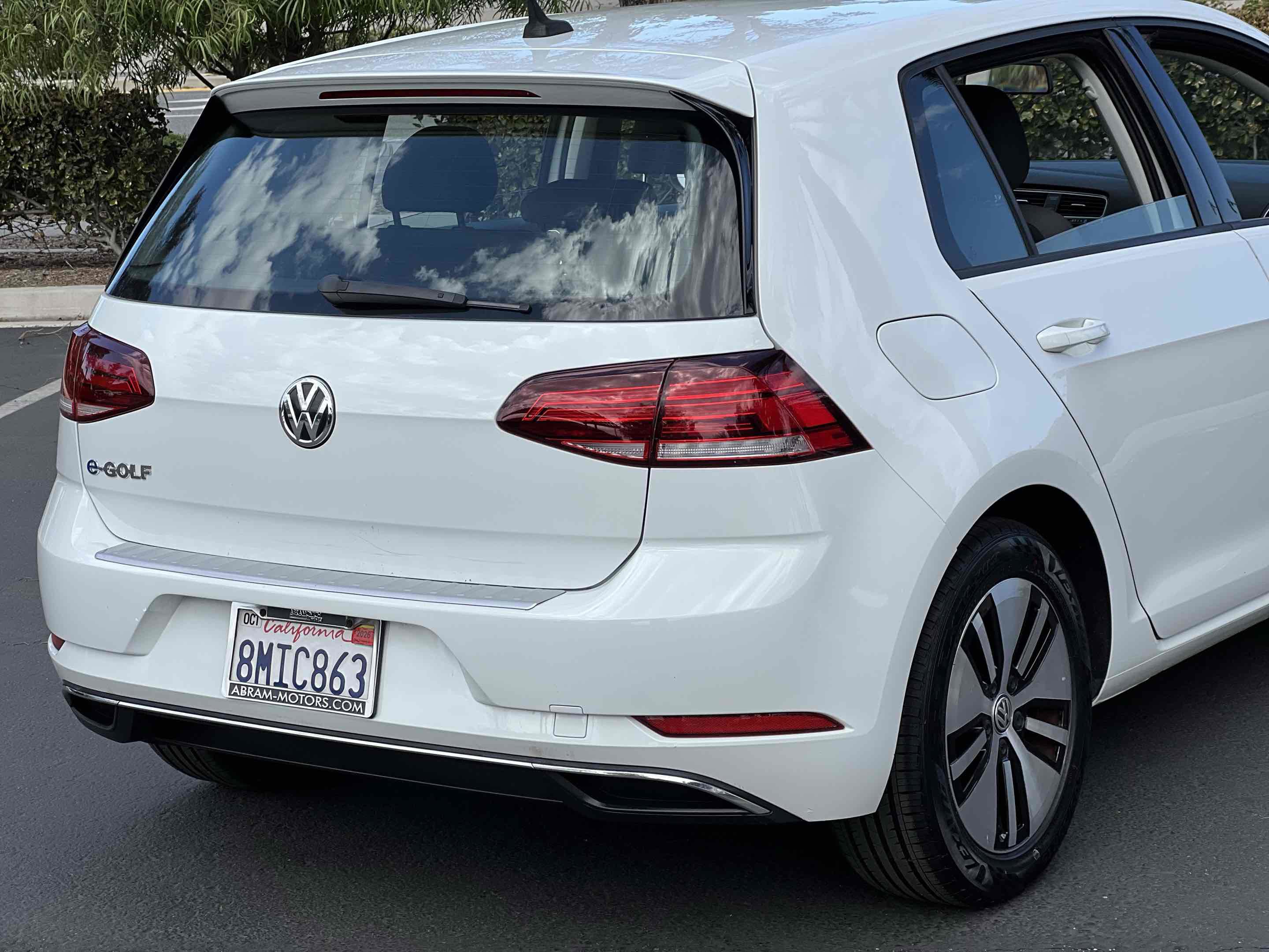 Used 2019 Volkswagen e-Golf SE w/ Driver Assistance Package image 57