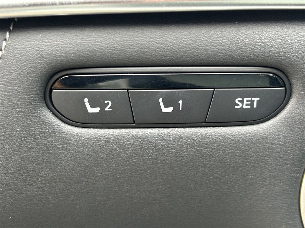 Used 2023 INFINITI QX55 Essential image 24