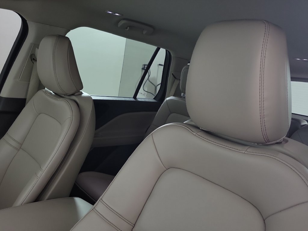 Certified 2024 Lincoln Aviator 2WD image 17