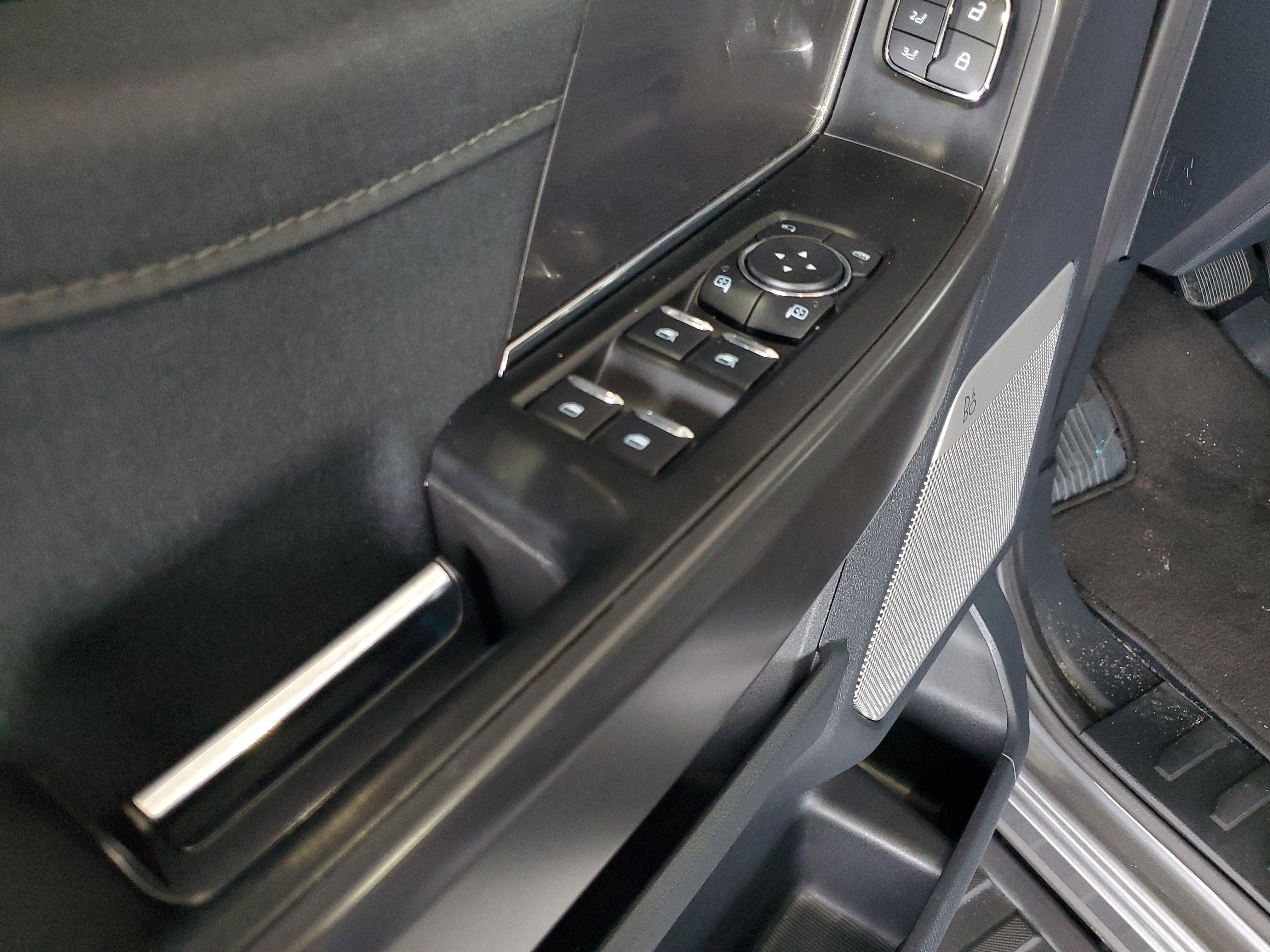 Used 2024 Ford F150 Lariat AWD/4WD image 16