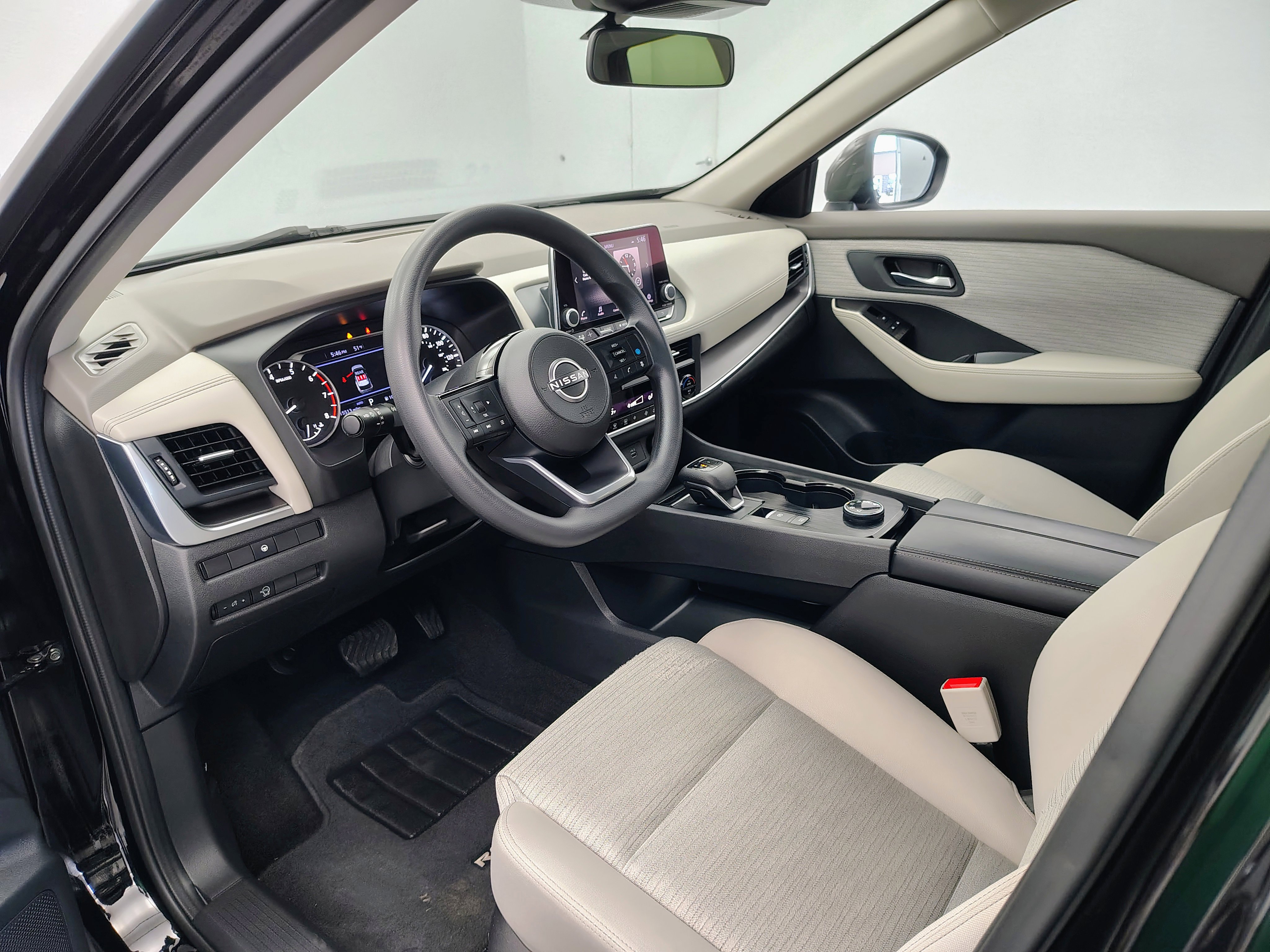 Used 2023 Nissan Rogue SV AWD/4WD image 39