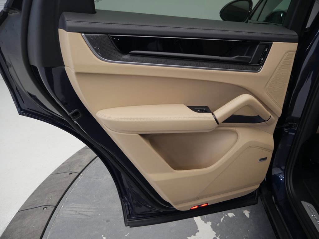 Certified 2024 Porsche Cayenne Turbo image 18